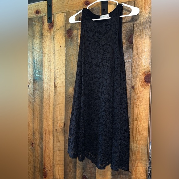 Gorgeous lace dress - Picture 1 of 1